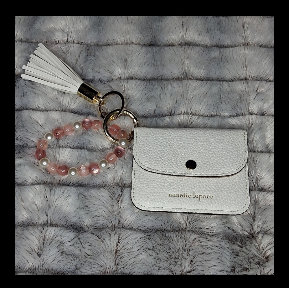 NWOT Nanette Lepore White Tassle Keychain Card Holder with Pink Beaded Bracelet